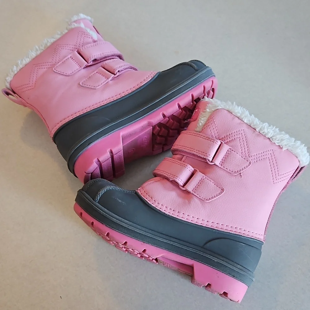 Cat & Jack Pink Snowboots